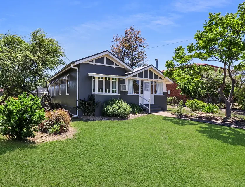 52 College Road, Stanthorpe, QLD 4380, 4房, 1浴, House