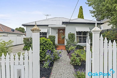 Oak Park 2 Bedroom 'Your Own Space' - Private Sale By Negotiation