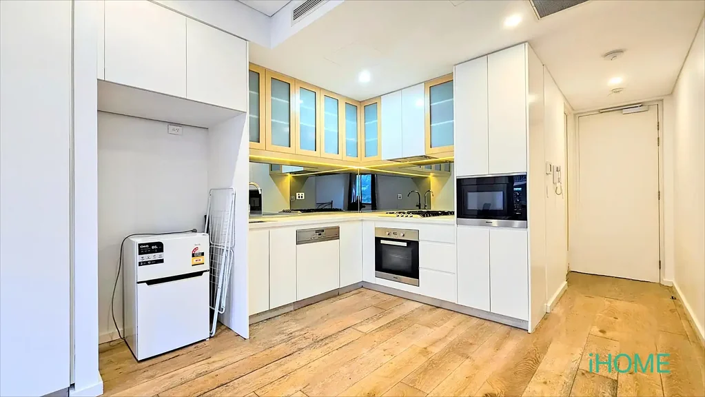 Pyrmont 高租金回报 740每周 优质租客 东向采光充足 现代装修 低维护设计 无缝通勤CBD 步行轻轨咖啡馆 ATTENTION: Smart Investors, City Professionals & Urban Lifestyle Lovers