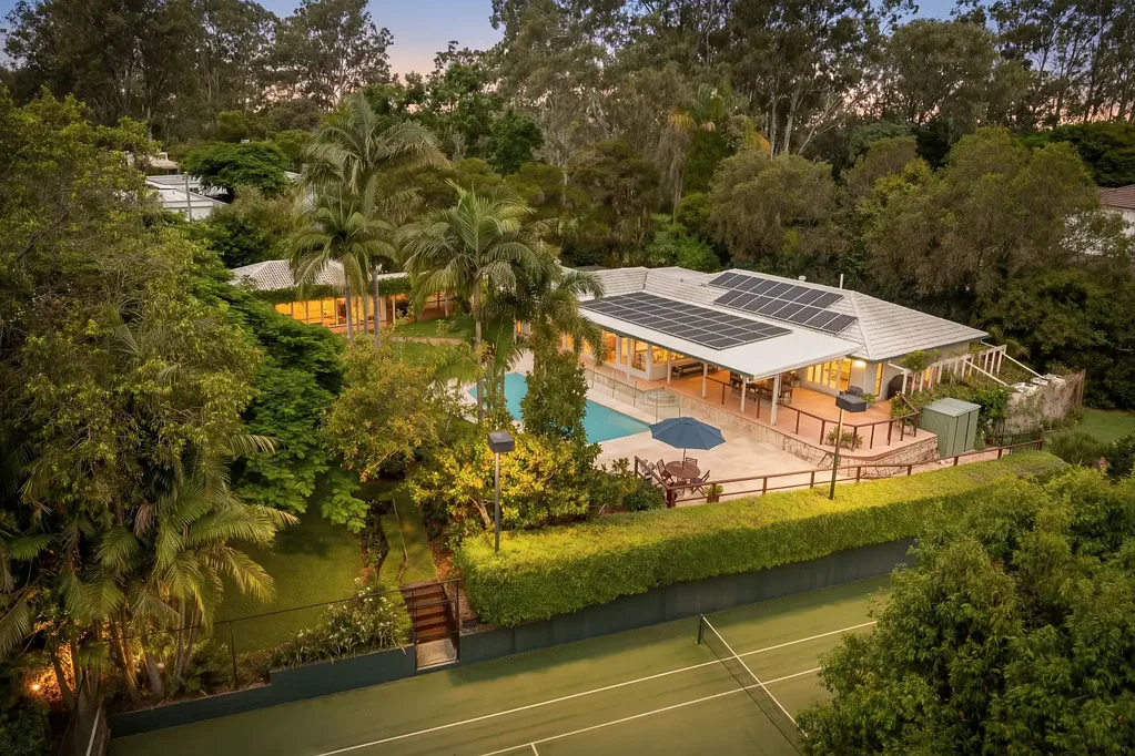 34 Scenic Road, Kenmore, QLD 4069