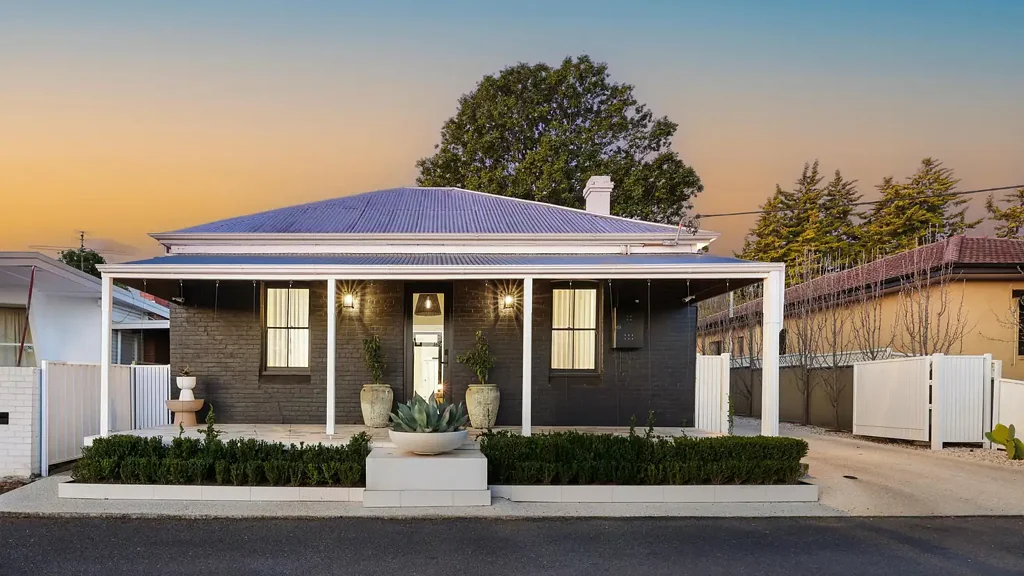 82 Rawson Avenue, East Tamworth, NSW 2340