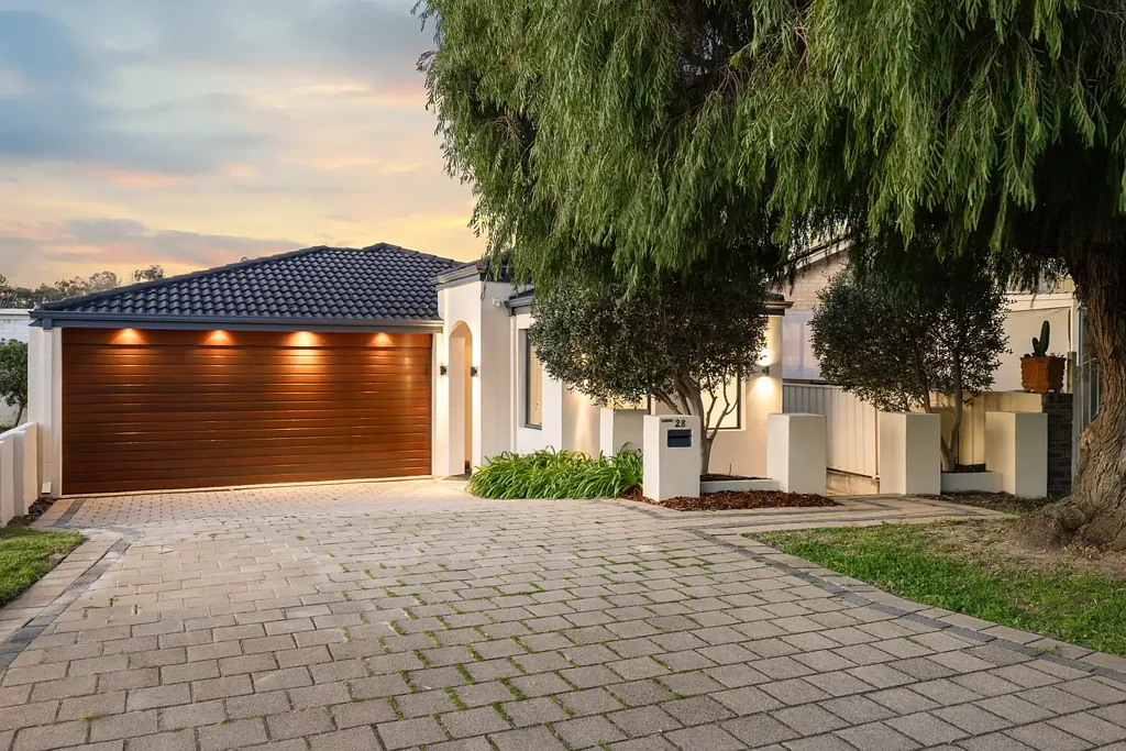 28 Errinbee Street, Riverton, WA 6148