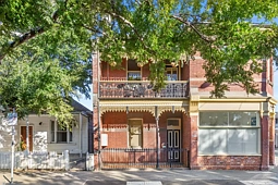 70 Victoria Street, Footscray