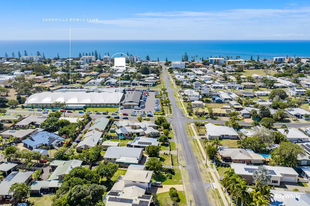 Bargara 5 Slaapkamer Versatile Dual Living in the Heart of Bargara