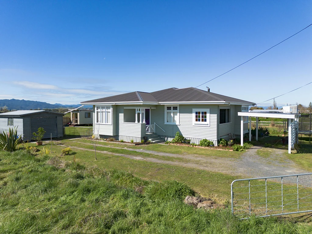 Turua  Character Home, Lifestyle Living, Rural Views