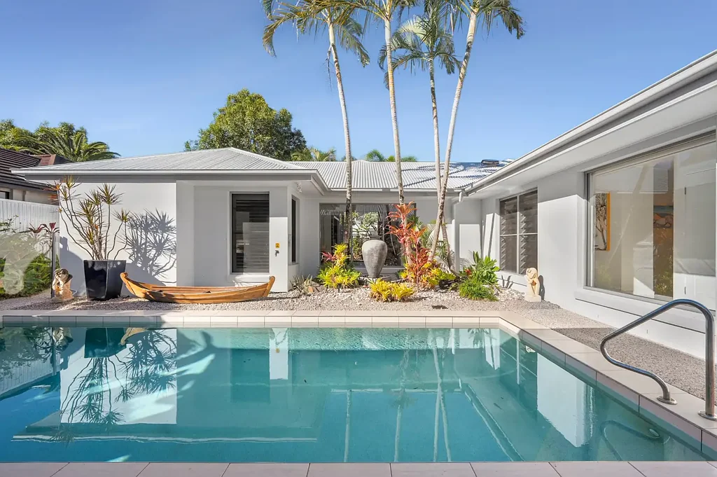 Twin Waters 4房  Exclusive Fairway Island Luxury Residence with Championship Golf Frontage