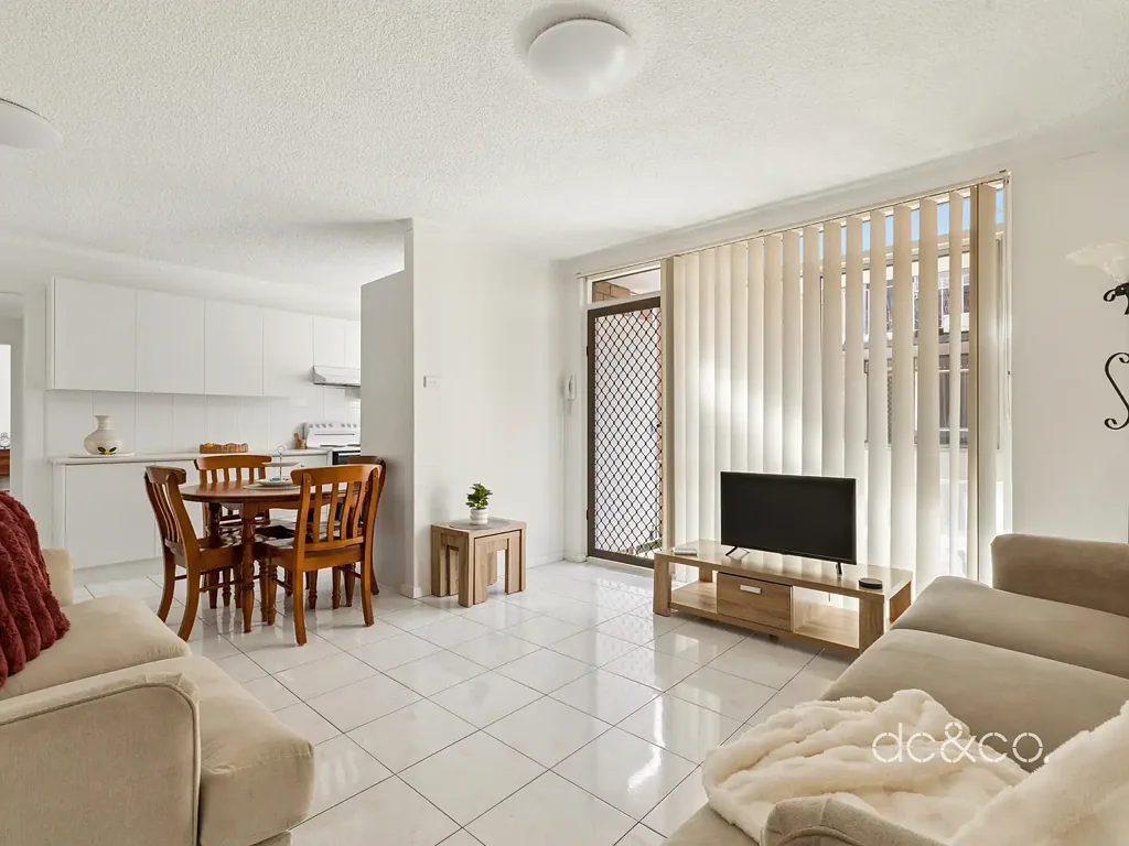 Homebush West 2房  Low-maintenance living with a bright and airy feel
