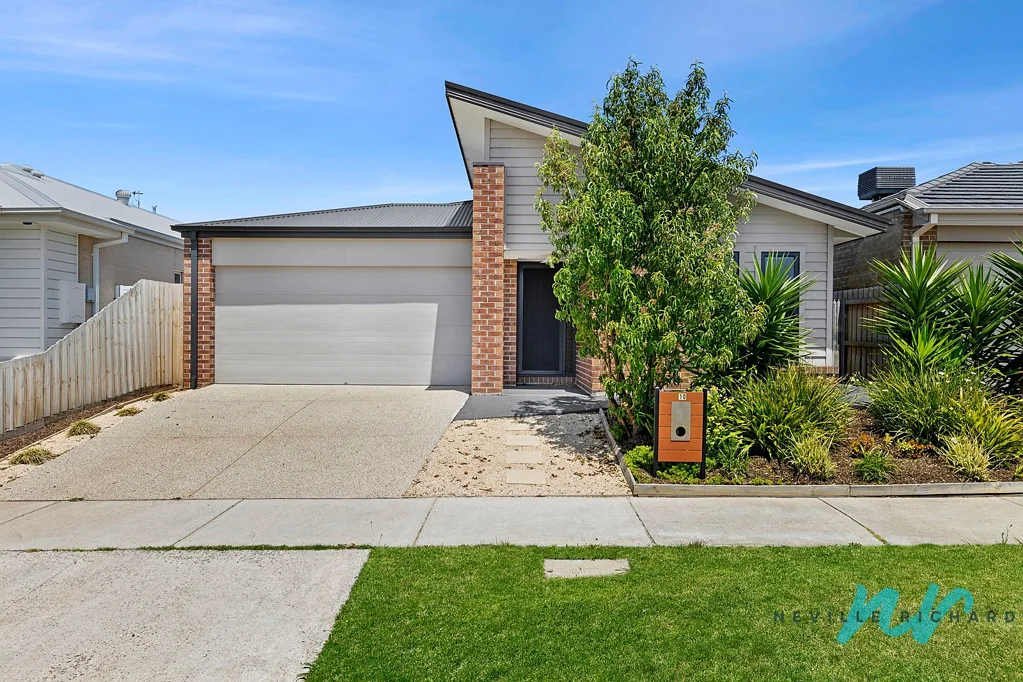 10 Monahan Drive, St Leonards, VIC 3223