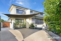 8 Berringa Street, Frankston