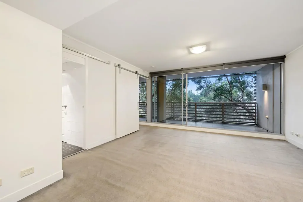 Freshly Painted & New Carpeted 2 Bedroom  Apartment in "Warehouse 5"