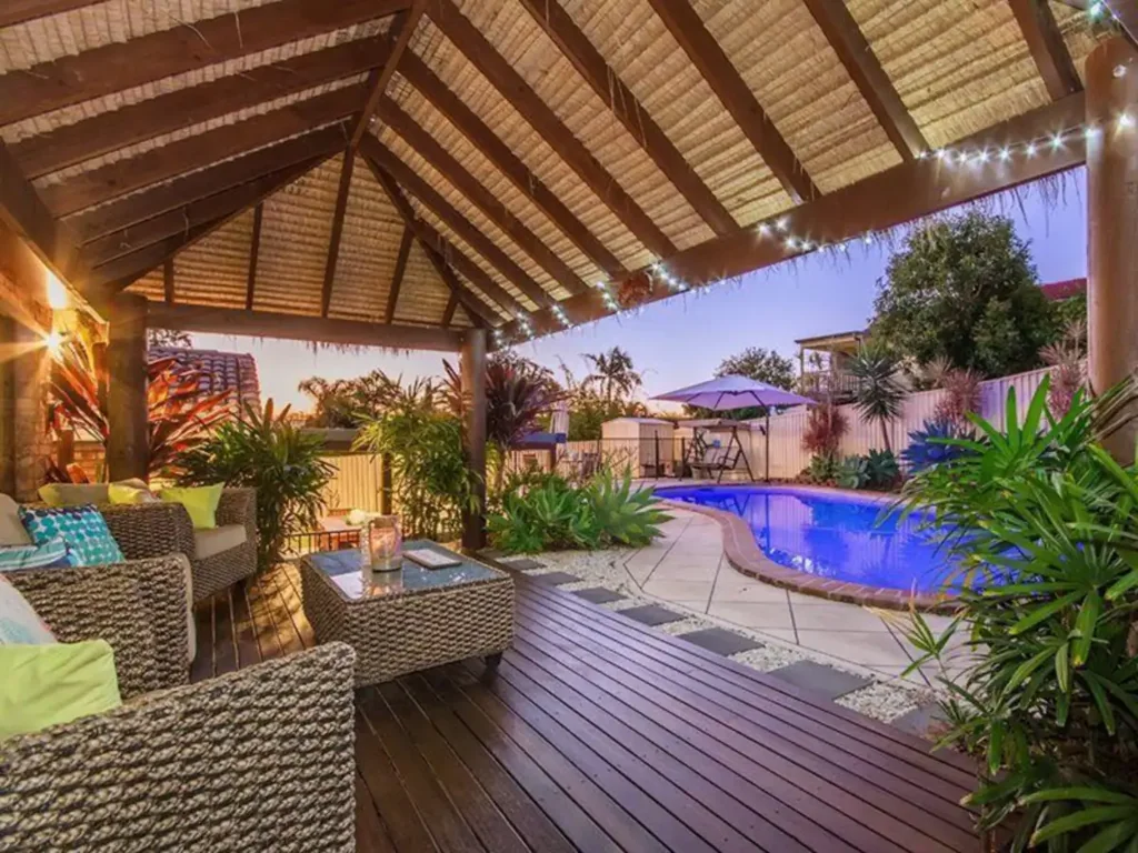 Family Entertainer with Pool - Three Bedroom + Study - Outdoor living at its finest - Ashmore