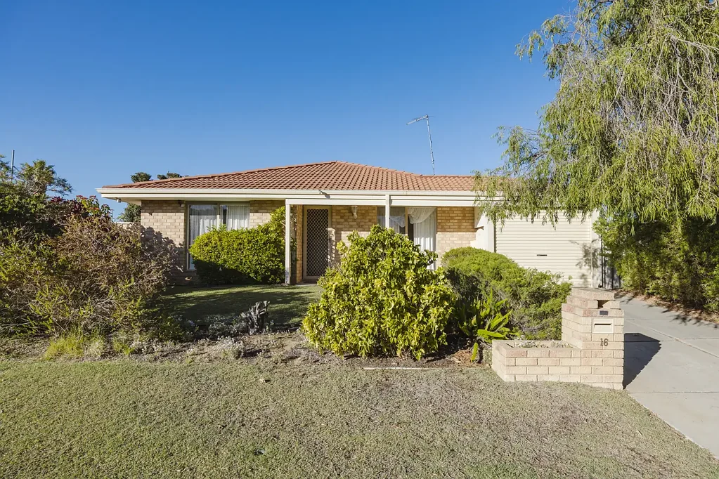 16 Daintree Ct, Merriwa, WA 6030