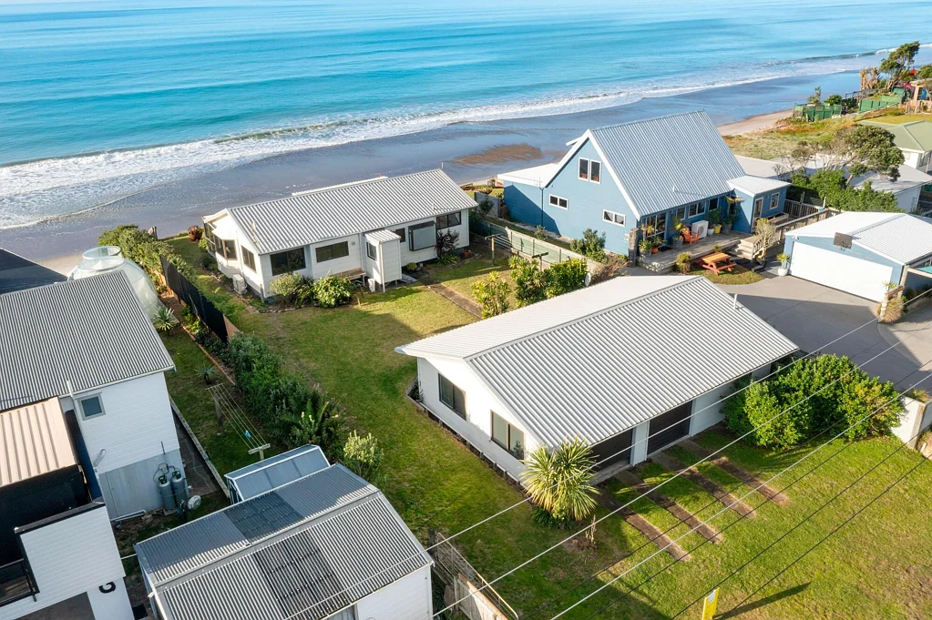 Pukehina 4Habitaciones BEACHFRONT FOUR BEDROOM HOME