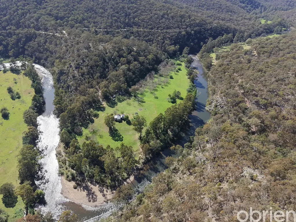 Hawkhurst 3ਬੈੱਡਰੂਮ Hidden on the Banks of the Wonnagatta. Can You Picture It?