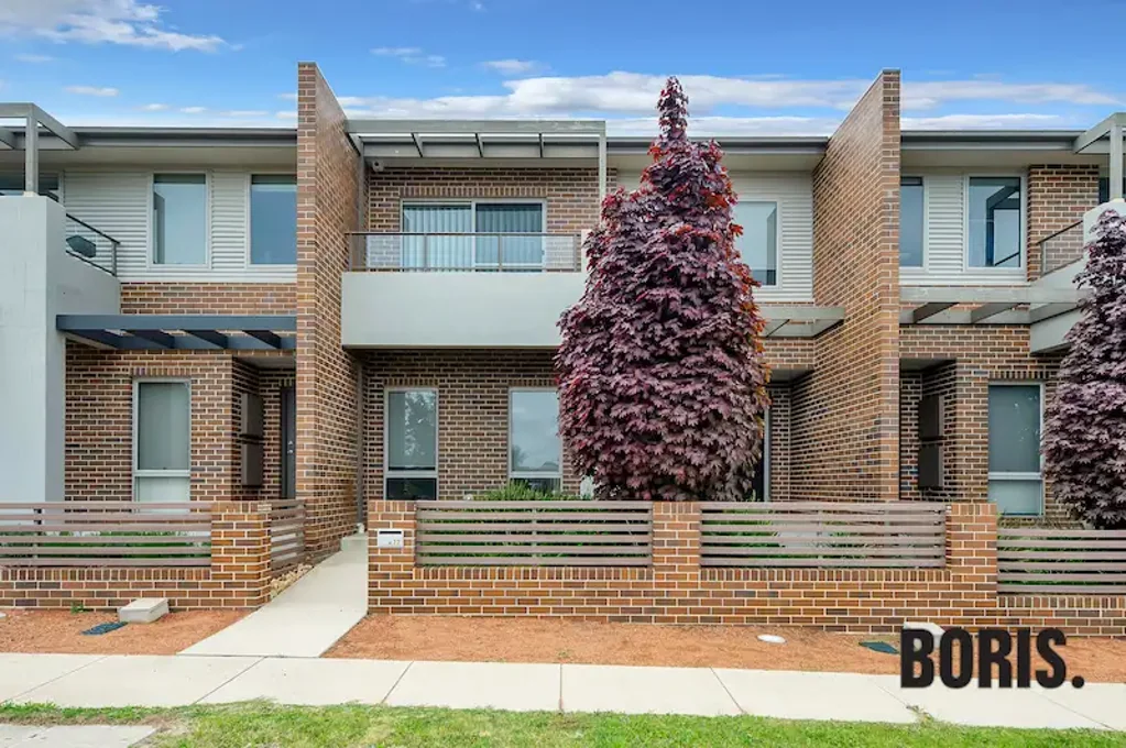 Sensational Terrace Home with views!