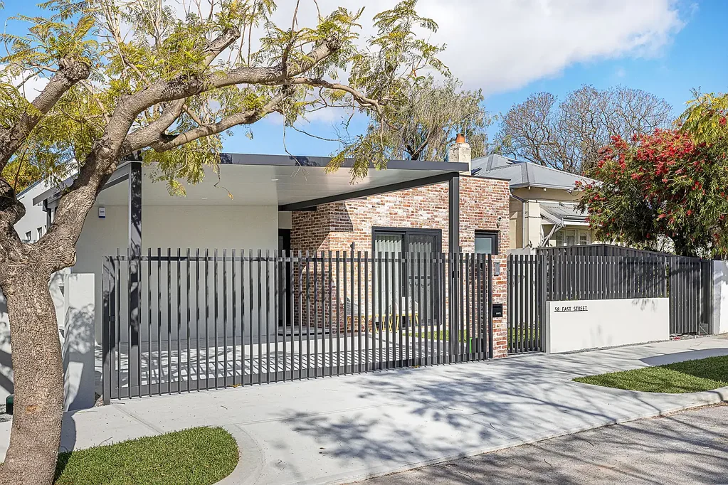 Mount Hawthorn 4कमरा If you don't buy it my wife will.