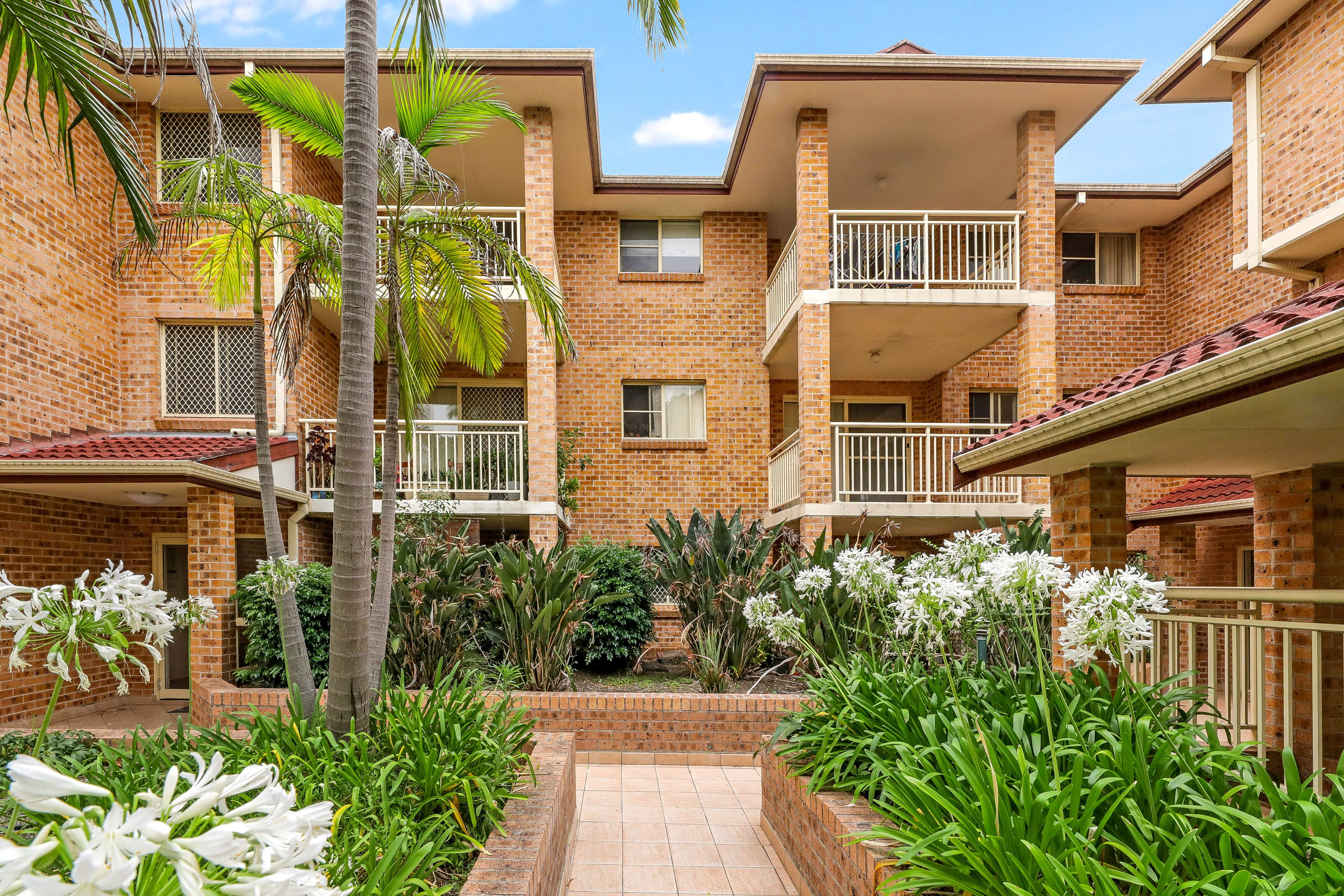 UNIT 6 34-38 GRAHAM RD, NARWEE NSW 2209, 0 Bedrooms, 0 Bathrooms, Unit