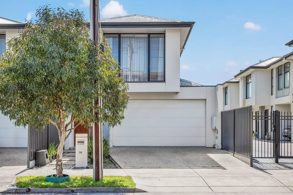34 Lydia Street, Plympton, SA 5038, 5 phòng ngủ, 2 phòng tắm, House