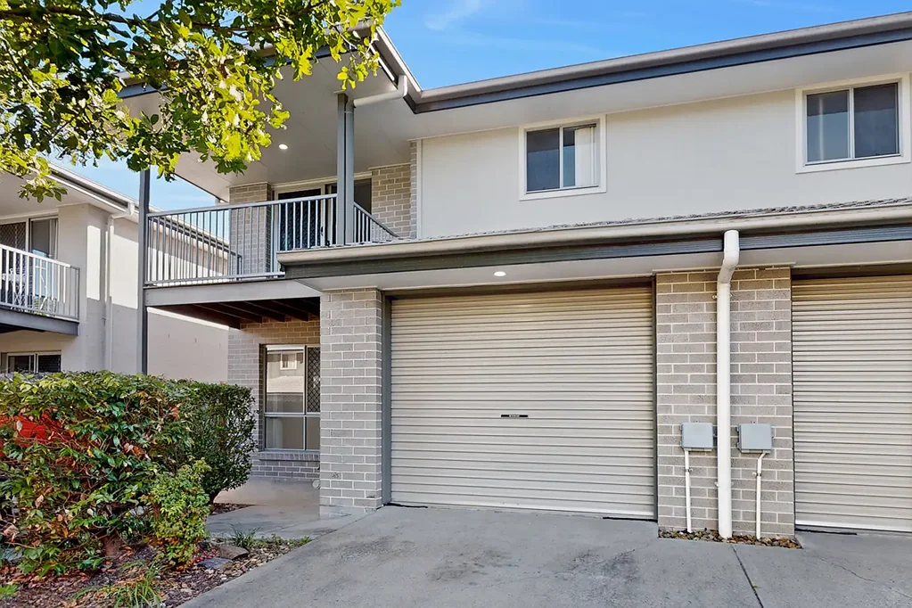 Eagleby 3ห้องนอน Spacious & Stylish Townhouse Living in a Peaceful Resort-Style Community