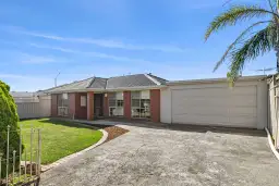 61 Shakespeare Drive, Delahey