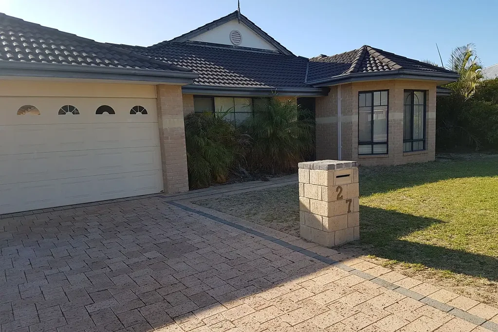 Spacious 4x2 Close to Schools & Parks