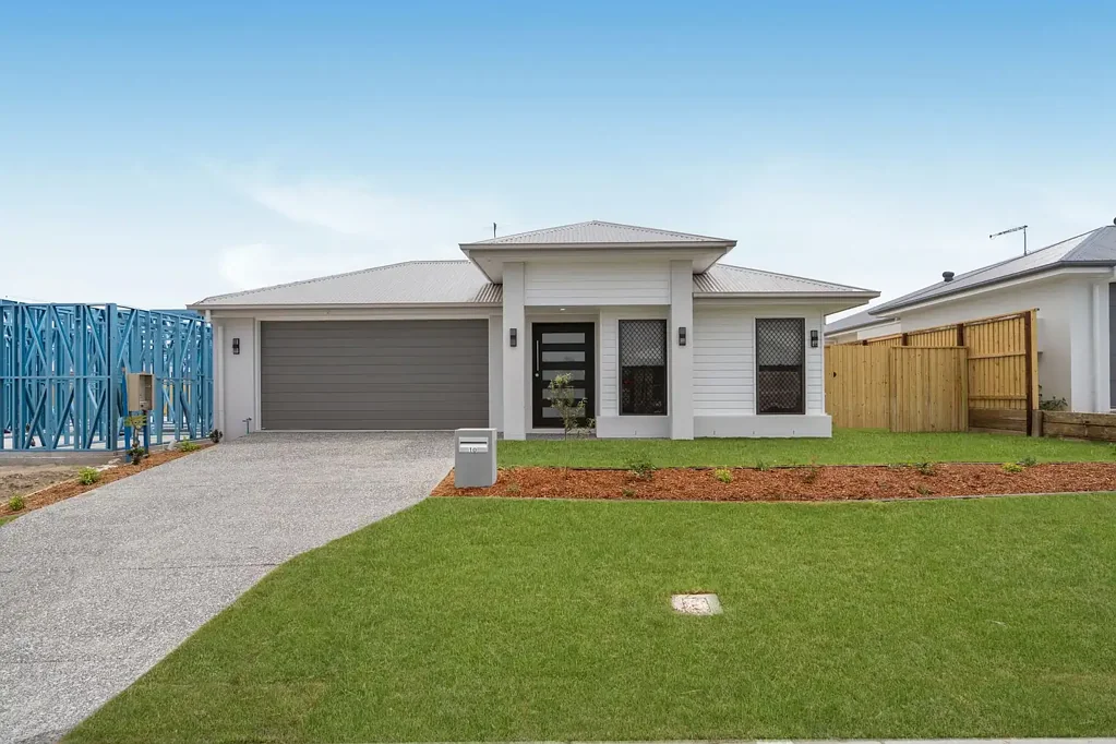 Yarrabilba 4Zimmer Brand New - Luxury family home