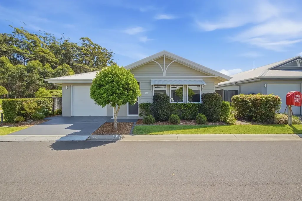 Woolgoolga 2कमरा Greenspace Views, Modern Living