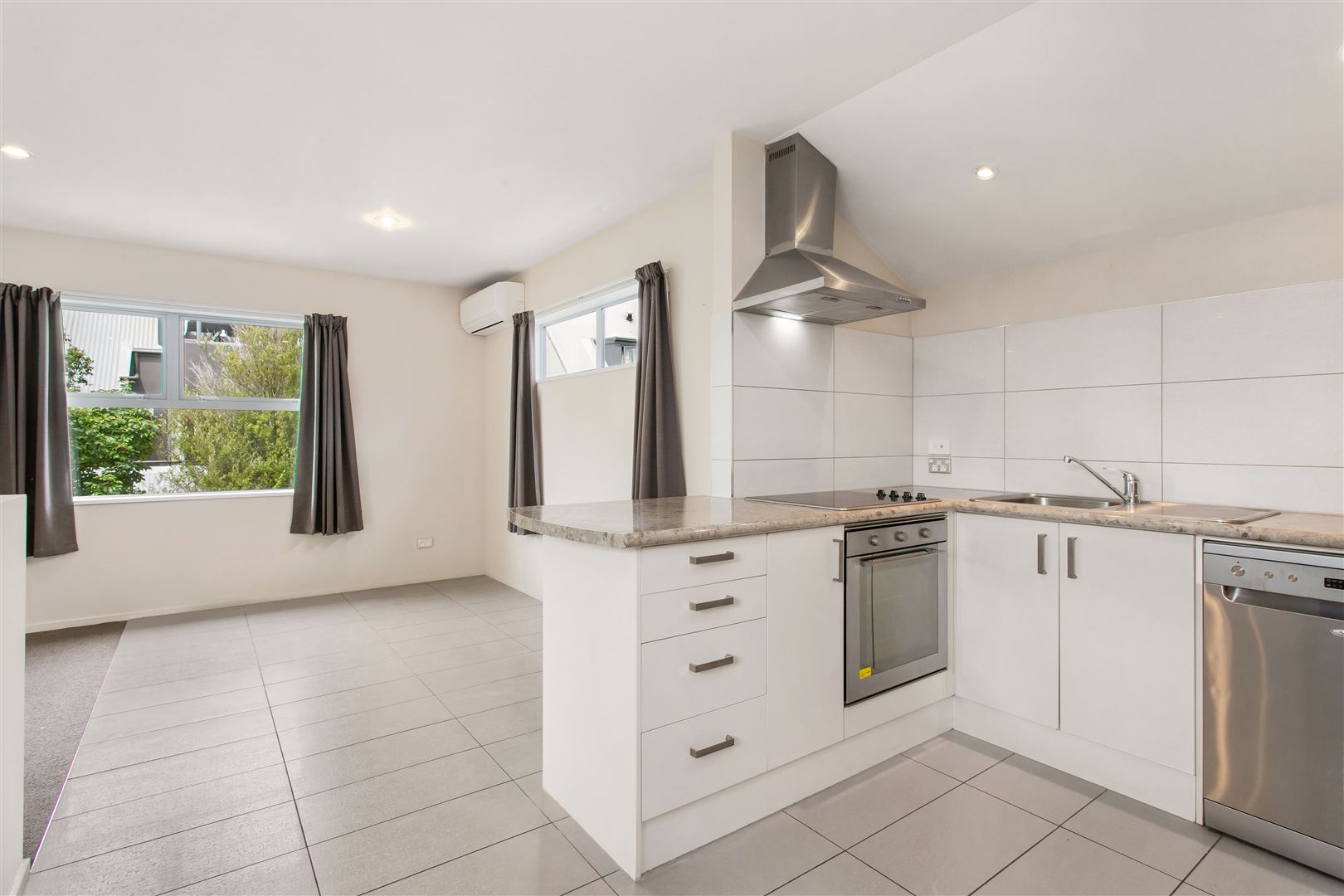 67b Burke Street, Addington, Christchurch, 2房, 3浴