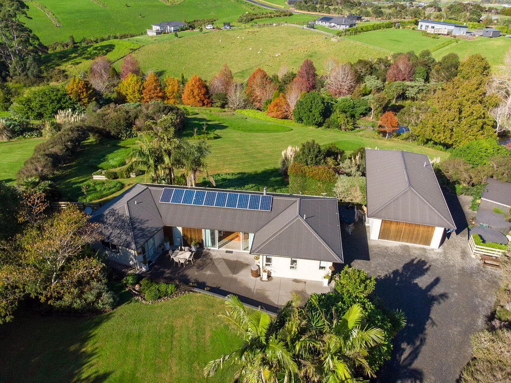 Kerikeri 5房  Sunny Lifestyle Home With Separate Apartment