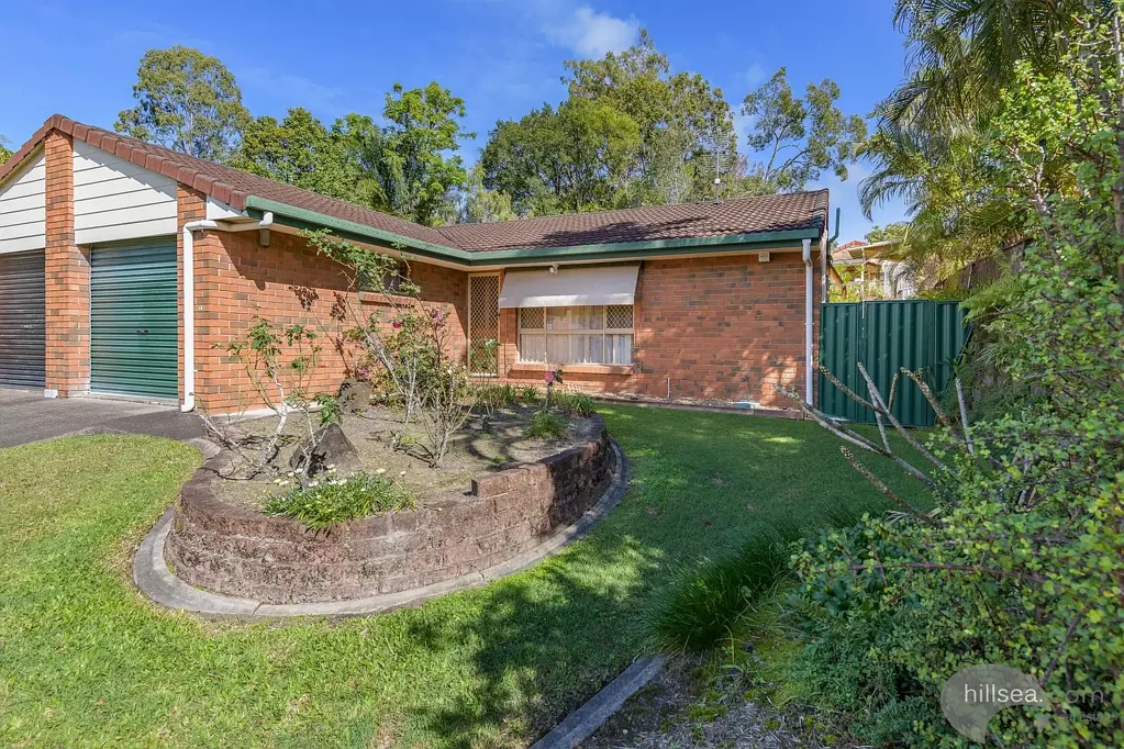 Oxenford 2 Slaapkamer SPACIOUS, VERSATILE & PACKED WITH POTENTIAL – A HIDDEN GEM IN A PEACEFUL CUL-DE-SAC