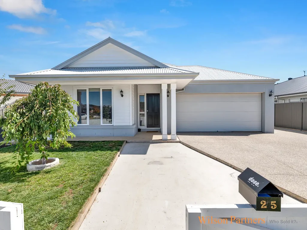 25 Madigan Road, Lancefield, VIC 3435