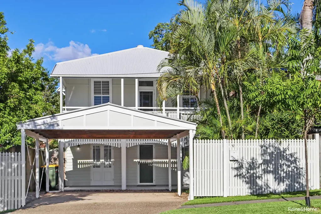 12 Moore Street, Morningside, QLD 4170
