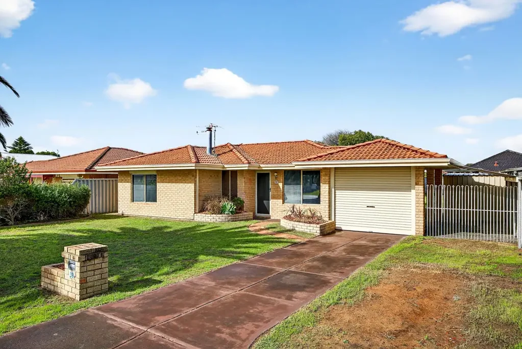 38 Carmody Road, Waikiki, WA 6169