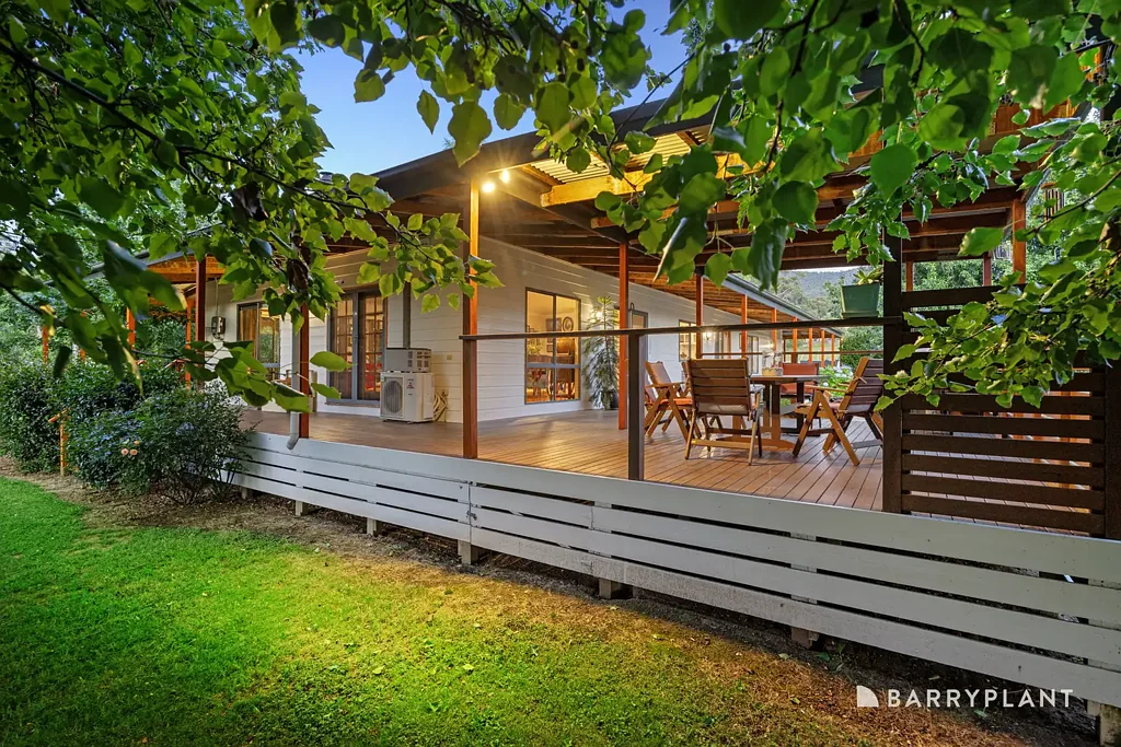 12 Station Road, Wesburn, VIC 3799
