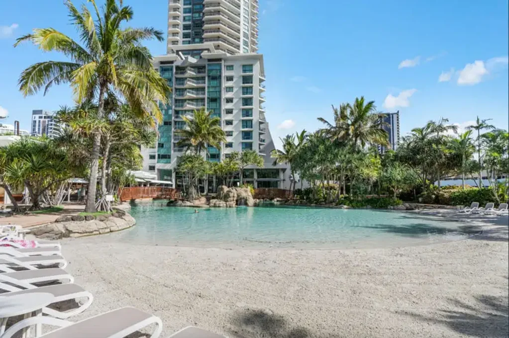 Surfers Paradise 2 Bedroom Rare Dual Key Apartment In 'Crown Towers' - Great Investment Option Or Owner Occupier With Separate Living