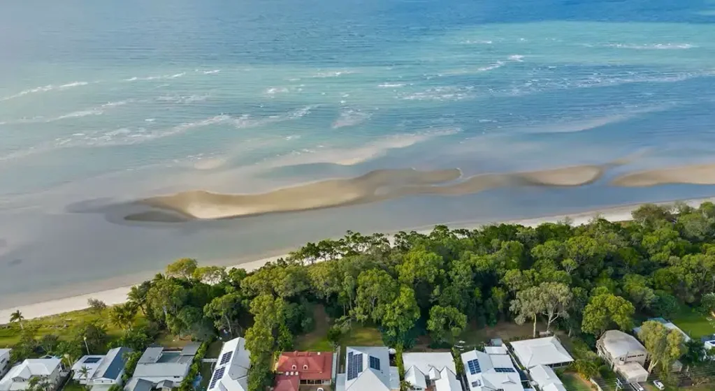 🌊 Sandy Feet Retreat- This Property has been leased!