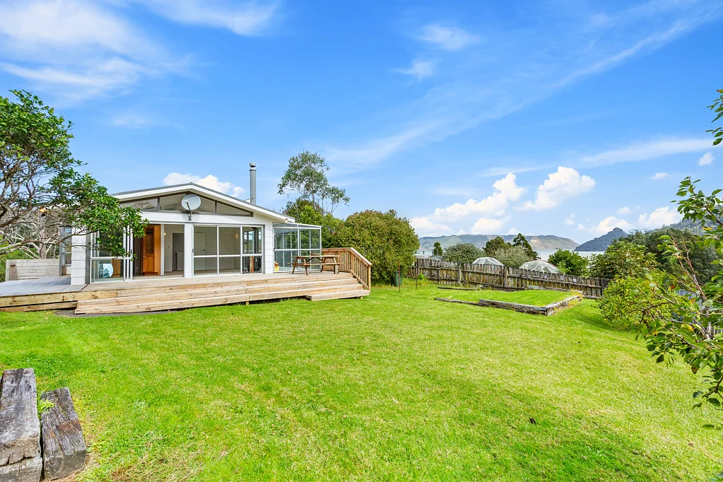 18 Upland Road, Huia, Waitakere City, Auckland