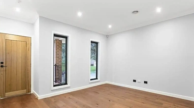 1/6 Saxon St, Doncaster, VIC 3108, 3房, 2浴, House