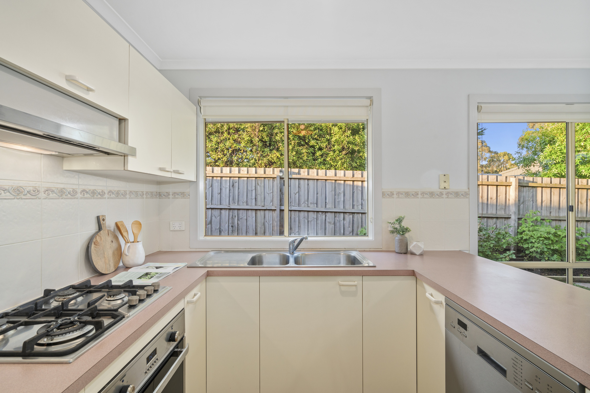 41 ILLAWARA CR, BAYSWATER NORTH VIC 3153, 0 rūma, 0 rūma horoi, Unit