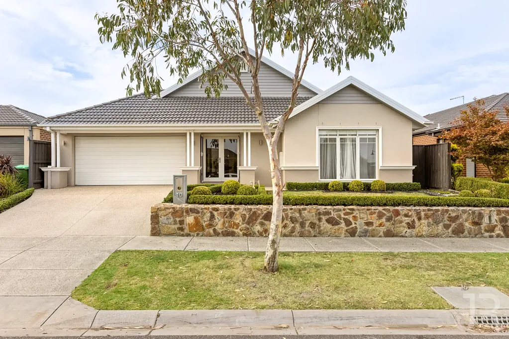 10 Bowood Street, Officer, VIC 3809