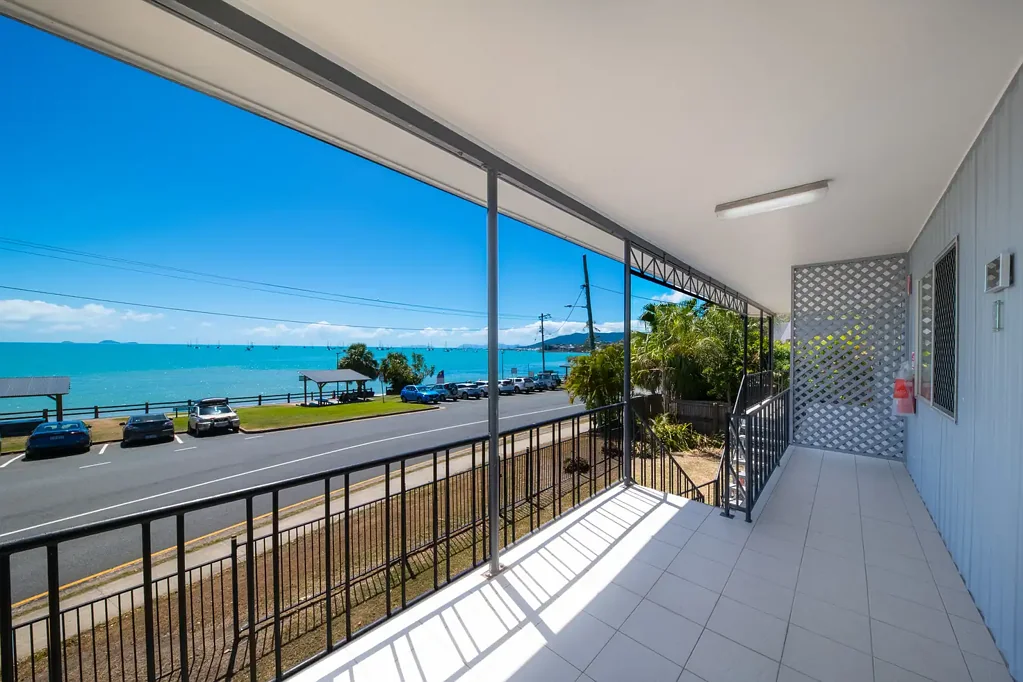 40 Coral Esplanade, Cannonvale, QLD 4802
