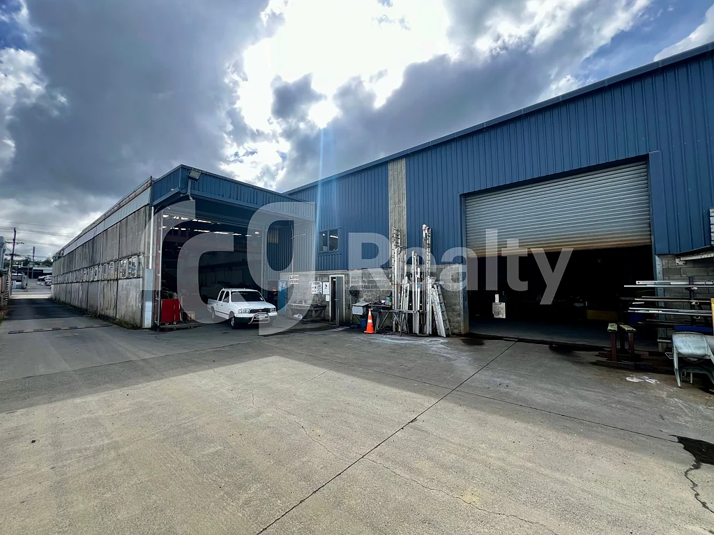 Wairau Valley Solid Industrial Warehouse w/ ample office