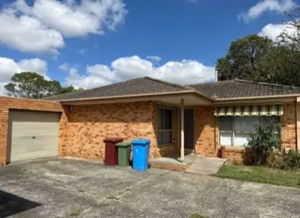 NEAT AND EASY TO MAINTAIN HOME!