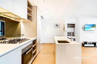 7104/462 Elizabeth Street, Melbourne, VIC 3000, 2 Bedrooms, 2 Bathrooms, Apartment