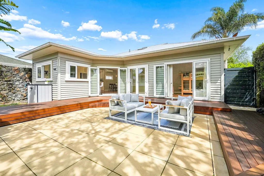 Epsom 3房 阳光单层住宅，舒适实用，尽享美好日常！ Comfort, Sunshine & a Lifestyle to Love!