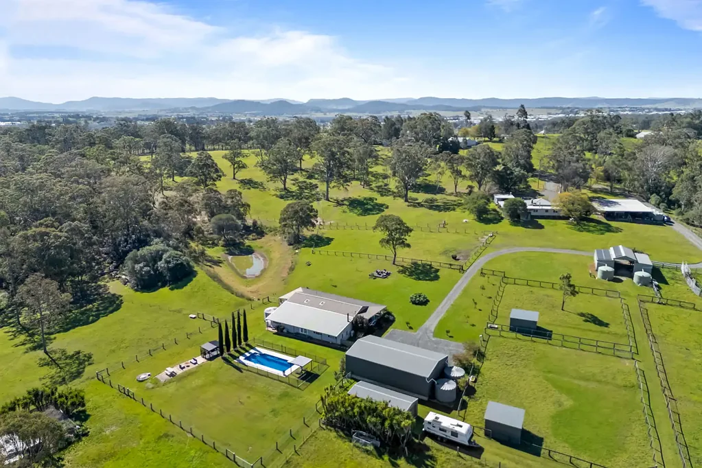 Lochinvar WONDERFUL 75 ACRE COUNTRY ESTATE WITH EVERYTHING AT YOUR DOOR STEP