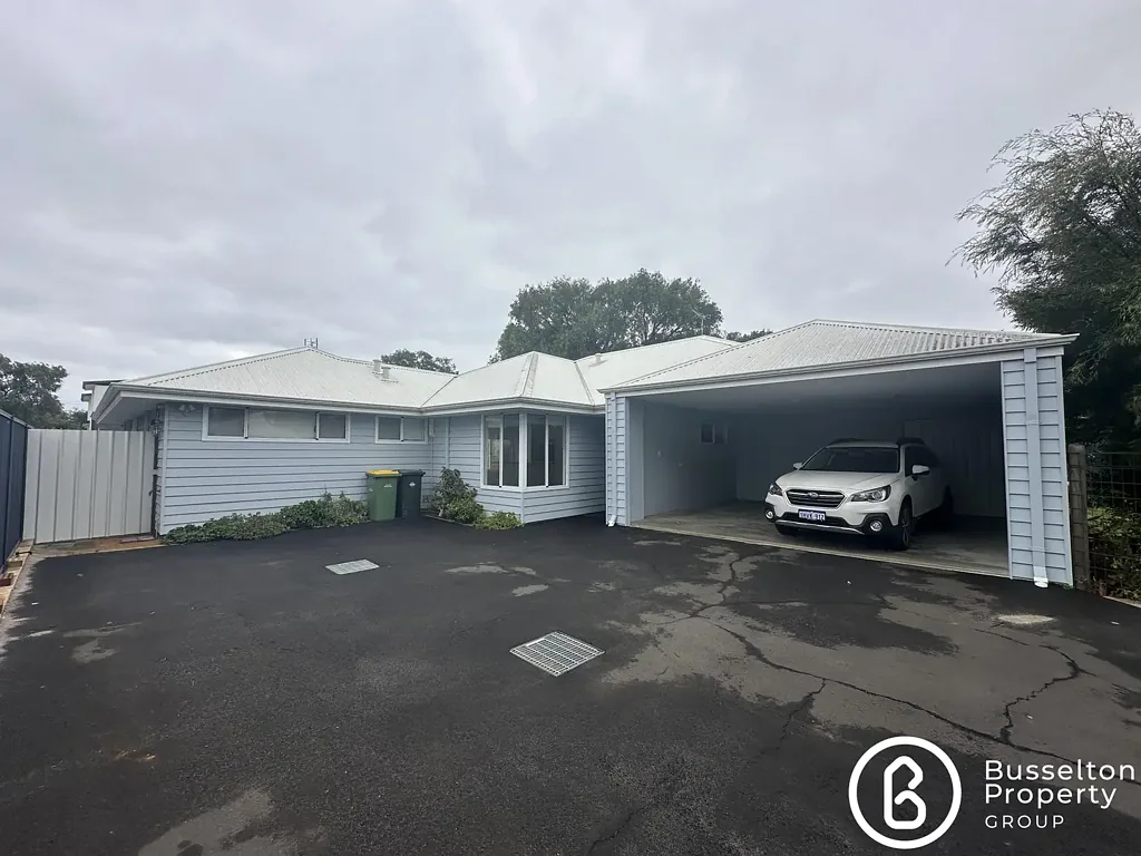 PRIME BEACHSIDE LOCATION