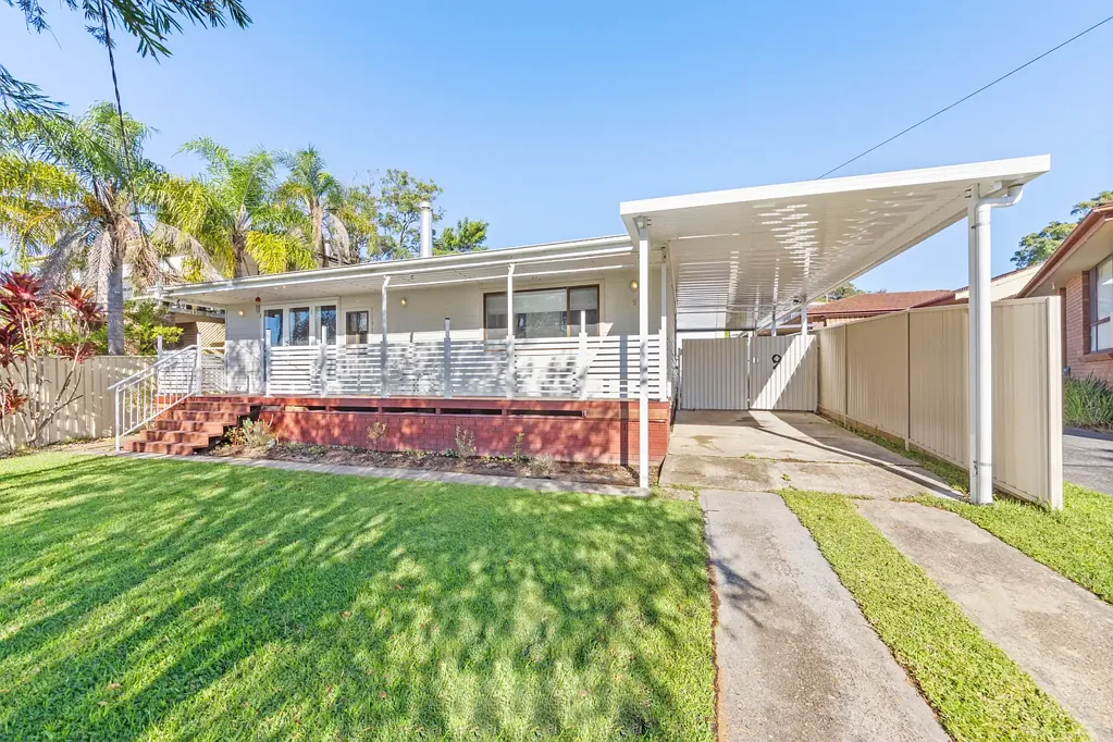9 Anembo Avenue, Summerland Point, NSW 2259
