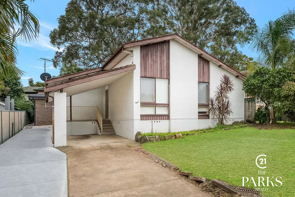 Well-Presented Family Home with Carport