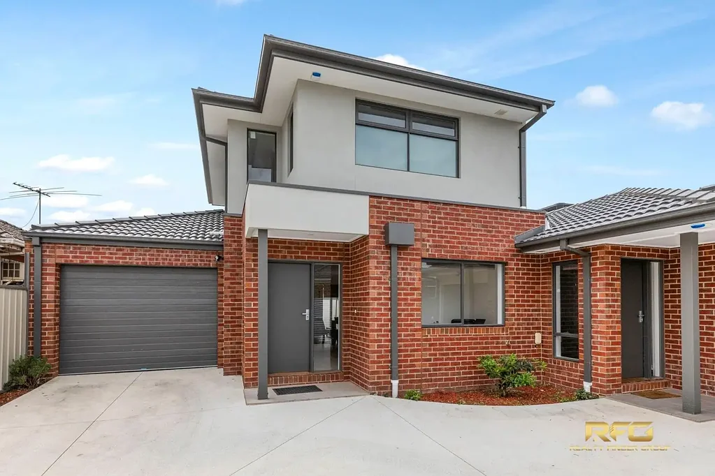 St Albans 3房 390㎡土地宽敞 3卧2卫车位 低维护花园 石制台面厨房 高天花板空调 Stylish Units in a Prime Location